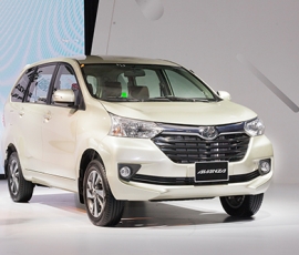 XE DU LỊCH 7 CHỖ